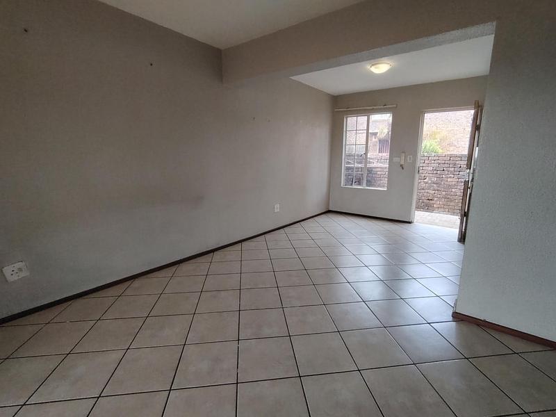 To Let 2 Bedroom Property for Rent in Hennopspark Gauteng