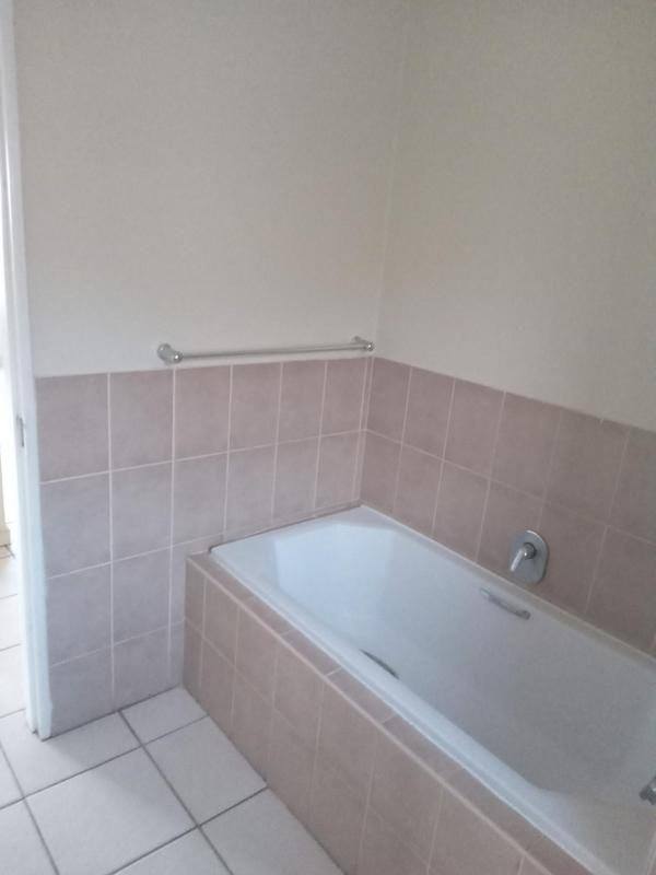 To Let 2 Bedroom Property for Rent in Kosmosdal Gauteng