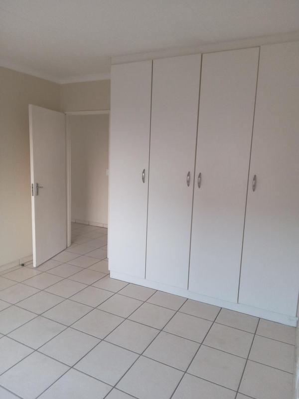 To Let 2 Bedroom Property for Rent in Kosmosdal Gauteng