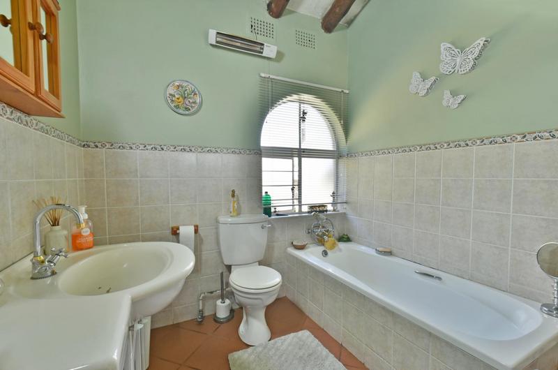 3 Bedroom Property for Sale in Farrarmere Gauteng