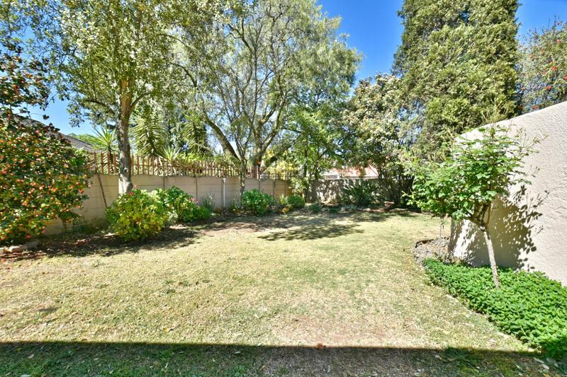 3 Bedroom Property for Sale in Farrarmere Gauteng