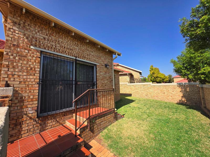 To Let 3 Bedroom Property for Rent in Honeydew Manor Gauteng