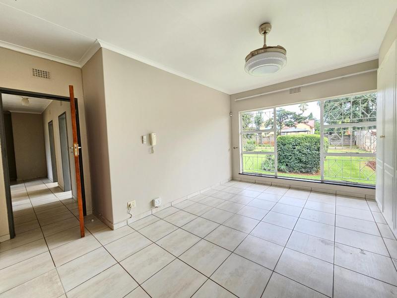 5 Bedroom Property for Sale in Constantia Kloof Gauteng