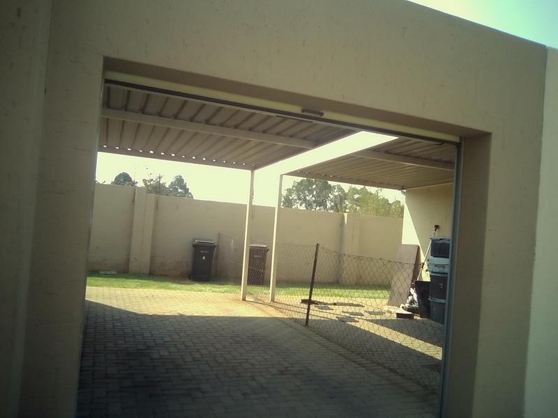 To Let 3 Bedroom Property for Rent in Helderwyk Gauteng