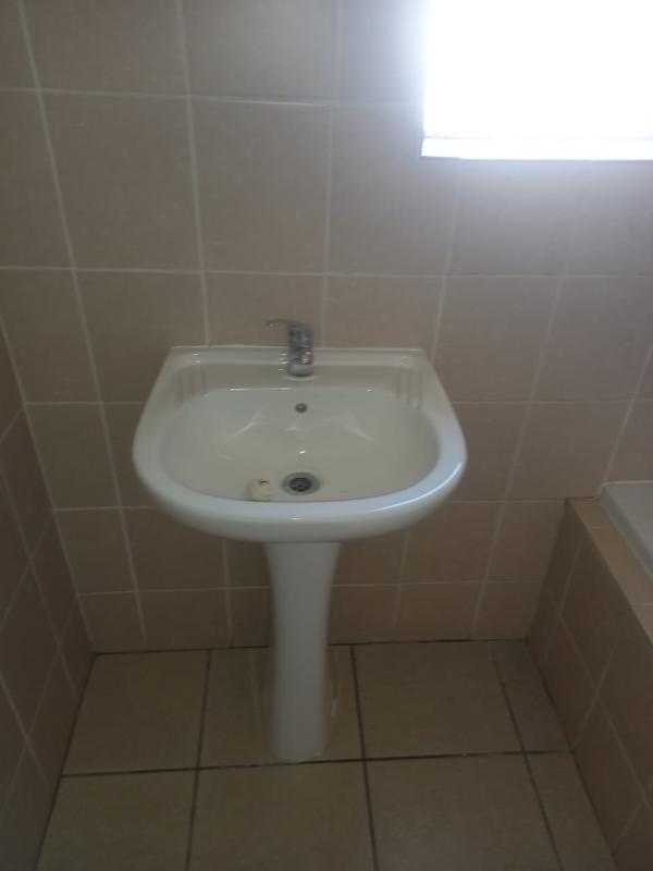 To Let 3 Bedroom Property for Rent in Helderwyk Gauteng