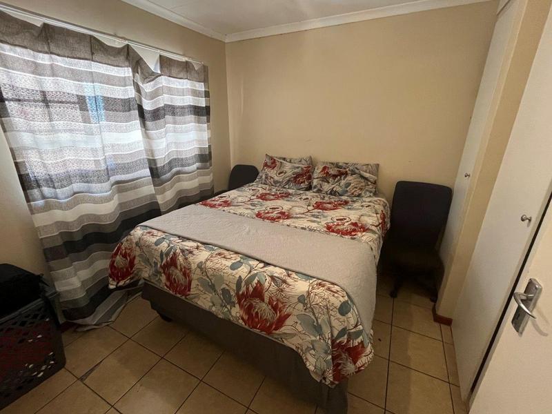 1 Bedroom Property for Sale in Grand Central Gauteng