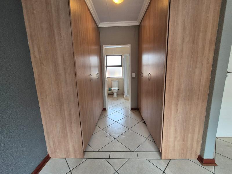 2 Bedroom Property for Sale in Meyersdal Gauteng