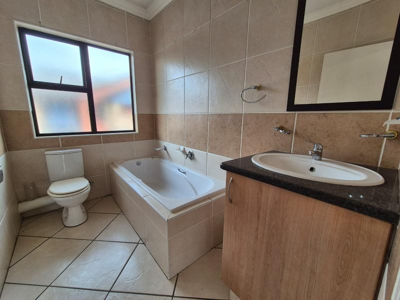 2 Bedroom Property for Sale in Meyersdal Gauteng