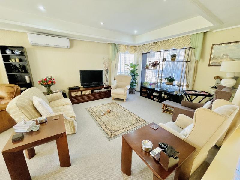 4 Bedroom Property for Sale in Linmeyer Gauteng