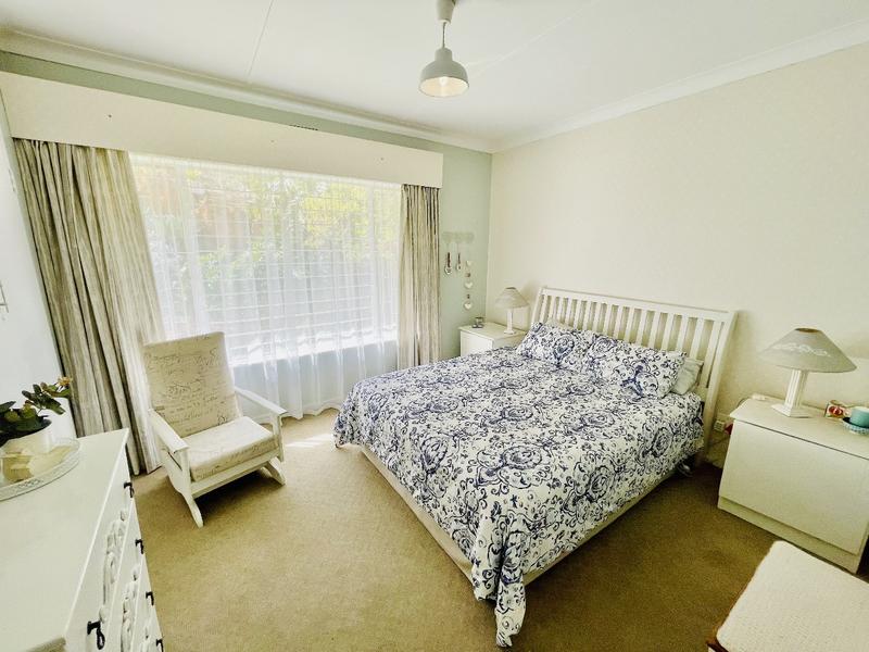 4 Bedroom Property for Sale in Linmeyer Gauteng