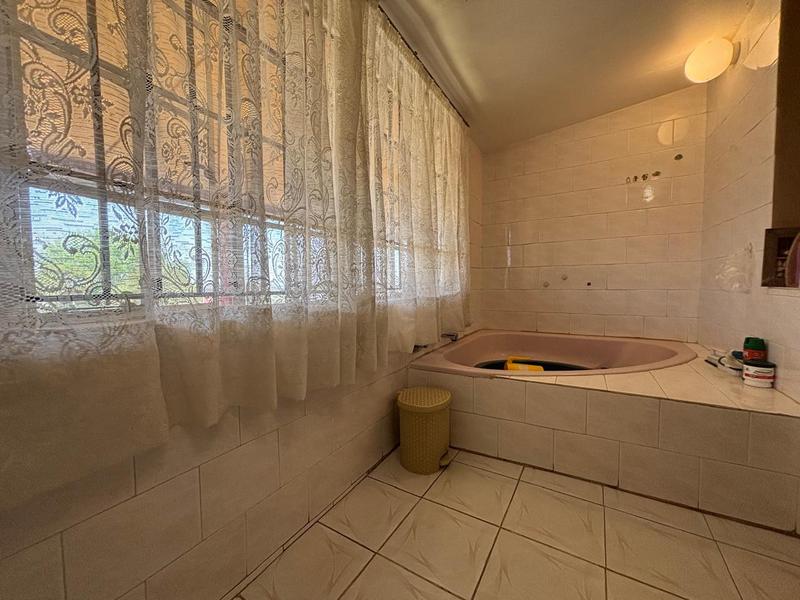 3 Bedroom Property for Sale in Whiteridge Gauteng