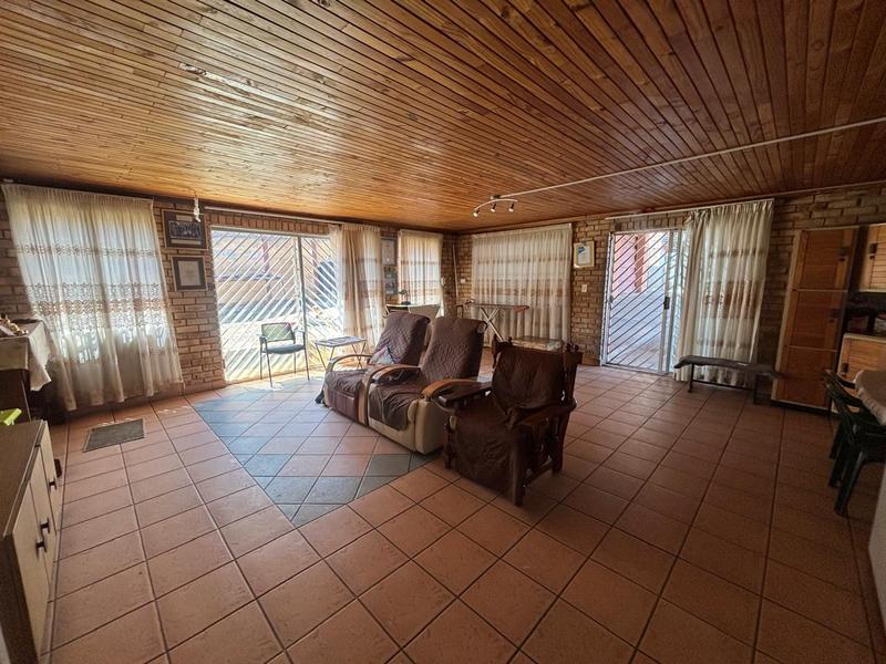 3 Bedroom Property for Sale in Whiteridge Gauteng
