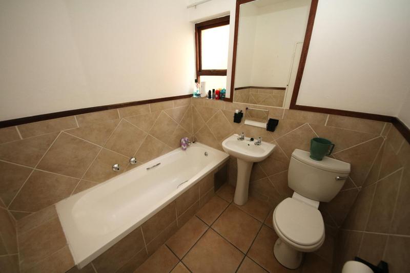 2 Bedroom Property for Sale in Sunninghill Gauteng