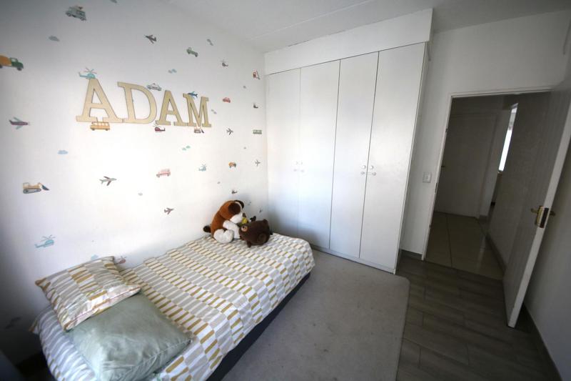 2 Bedroom Property for Sale in Sunninghill Gauteng