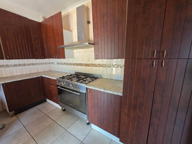 To Let 6 Bedroom Property for Rent in Henley on Klip Gauteng