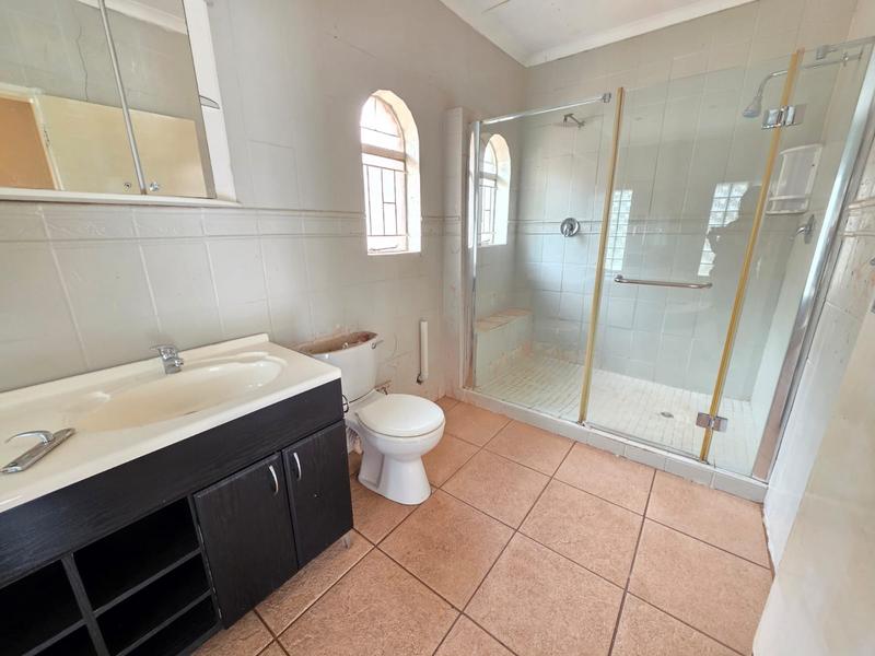 To Let 6 Bedroom Property for Rent in Henley on Klip Gauteng