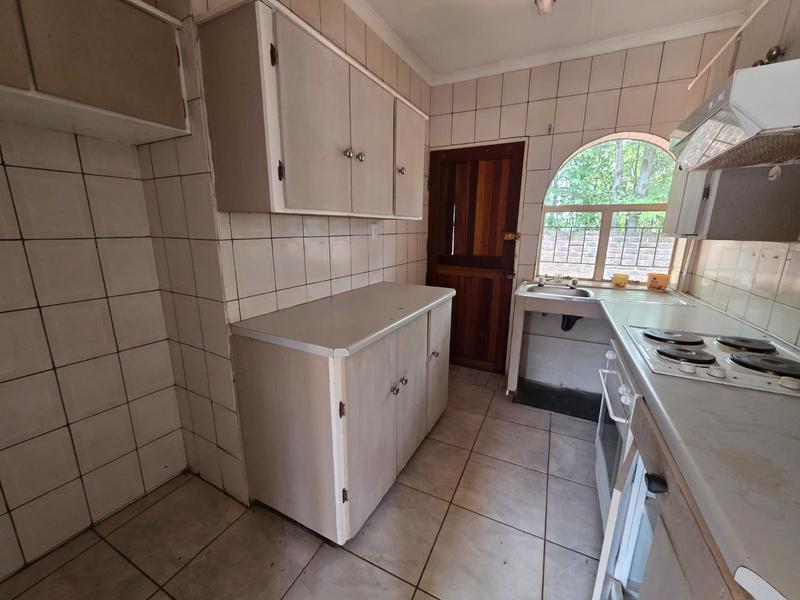 To Let 6 Bedroom Property for Rent in Henley on Klip Gauteng