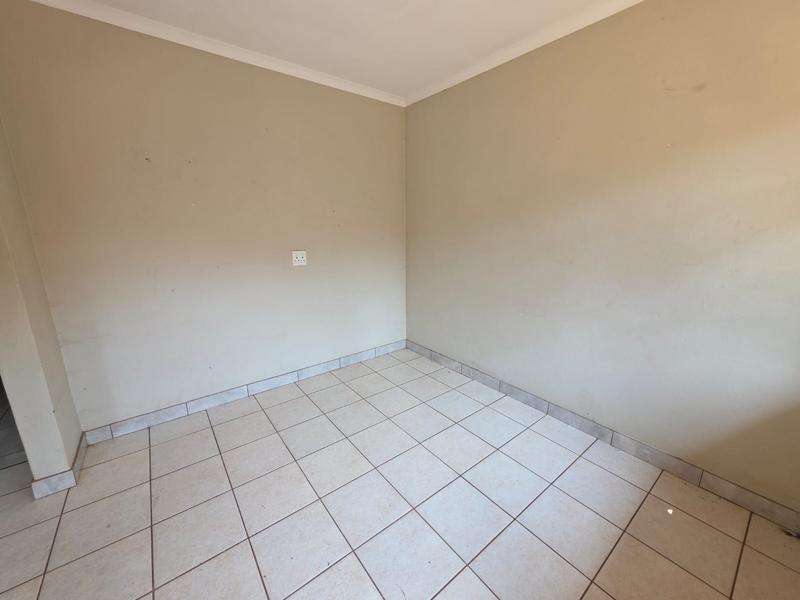 To Let 6 Bedroom Property for Rent in Henley on Klip Gauteng