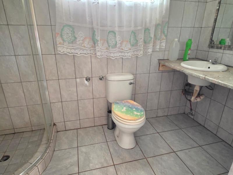 To Let 6 Bedroom Property for Rent in Henley on Klip Gauteng