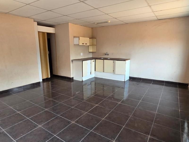 To Let 6 Bedroom Property for Rent in Henley on Klip Gauteng