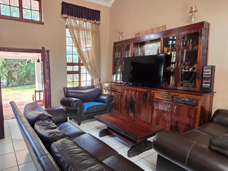 5 Bedroom Property for Sale in Meyerton Central Gauteng