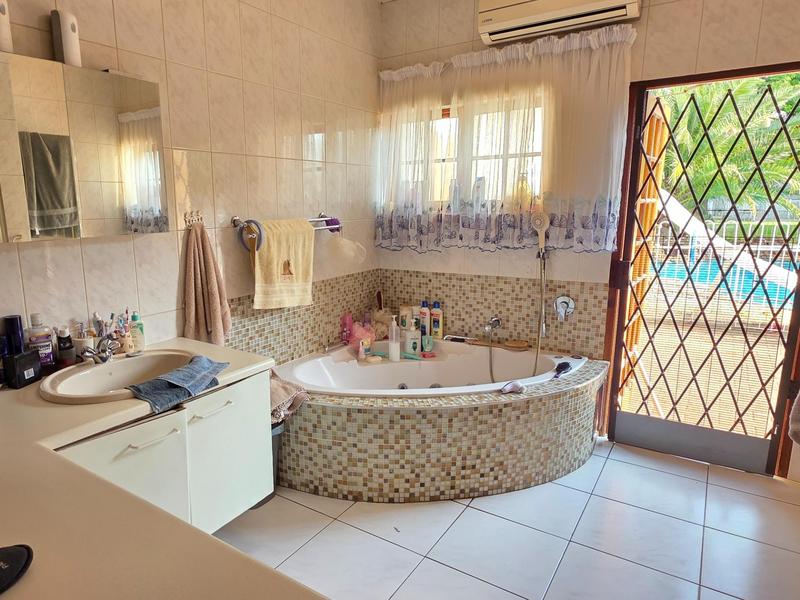 5 Bedroom Property for Sale in Meyerton Central Gauteng