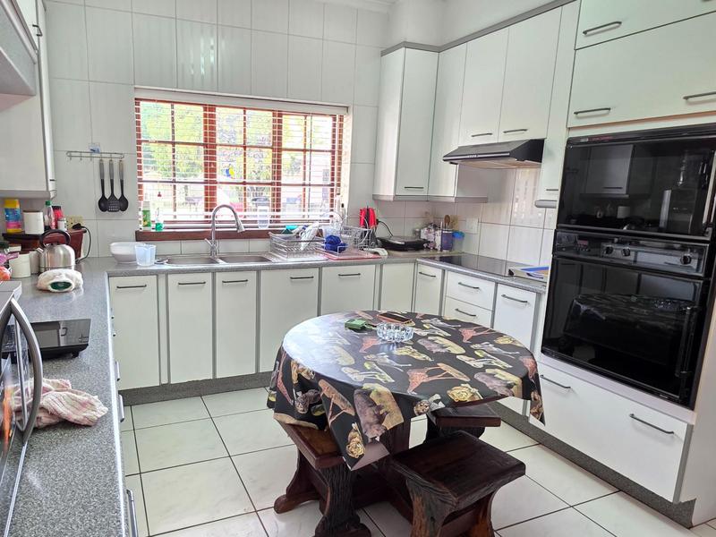 5 Bedroom Property for Sale in Meyerton Central Gauteng