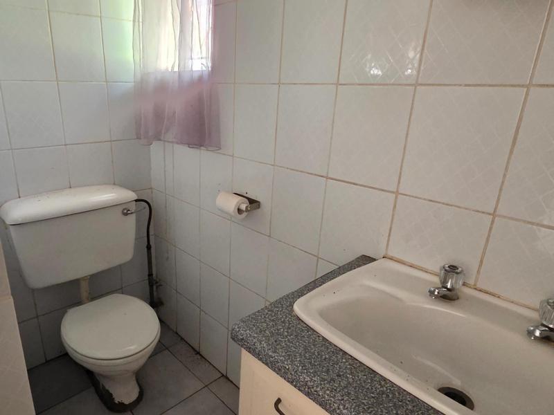 5 Bedroom Property for Sale in Meyerton Central Gauteng