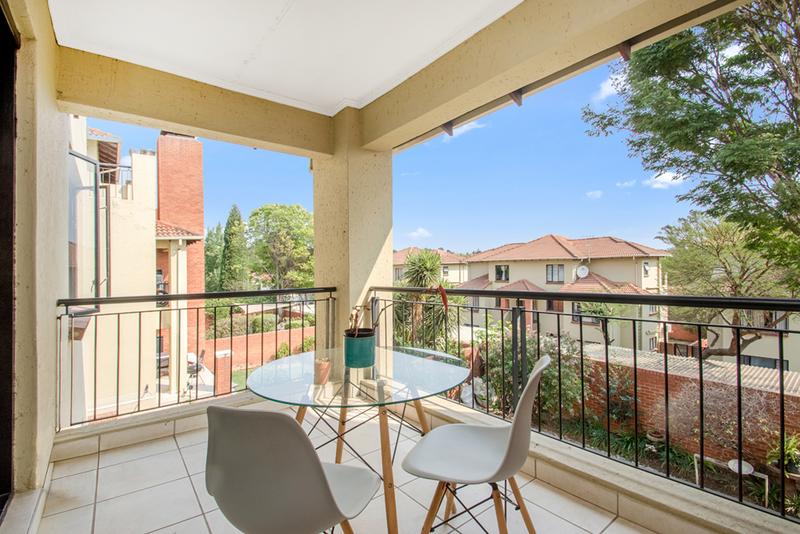 To Let 3 Bedroom Property for Rent in Douglasdale Gauteng