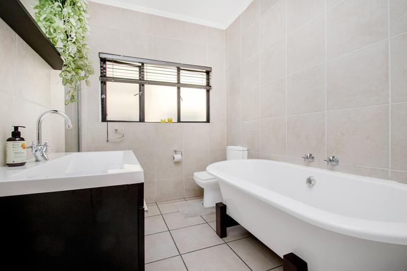 To Let 3 Bedroom Property for Rent in Douglasdale Gauteng