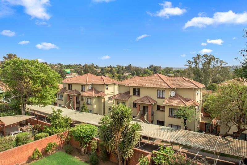 To Let 3 Bedroom Property for Rent in Douglasdale Gauteng