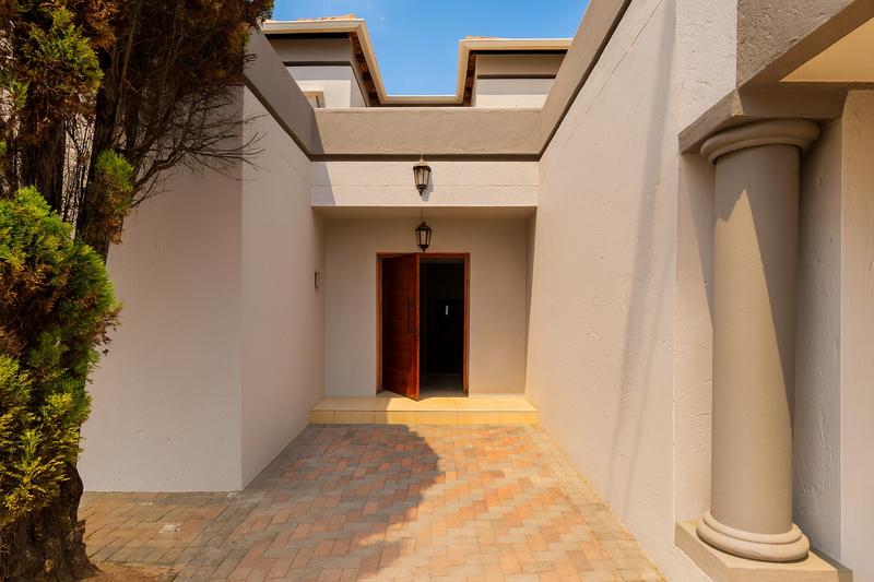 To Let 5 Bedroom Property for Rent in Moreleta Park Gauteng