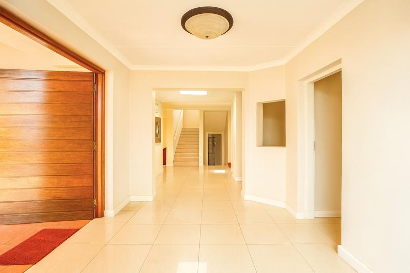 To Let 5 Bedroom Property for Rent in Moreleta Park Gauteng