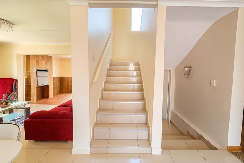 To Let 5 Bedroom Property for Rent in Moreleta Park Gauteng