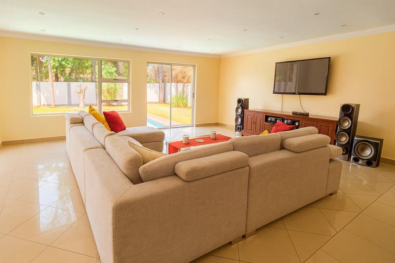 To Let 5 Bedroom Property for Rent in Moreleta Park Gauteng