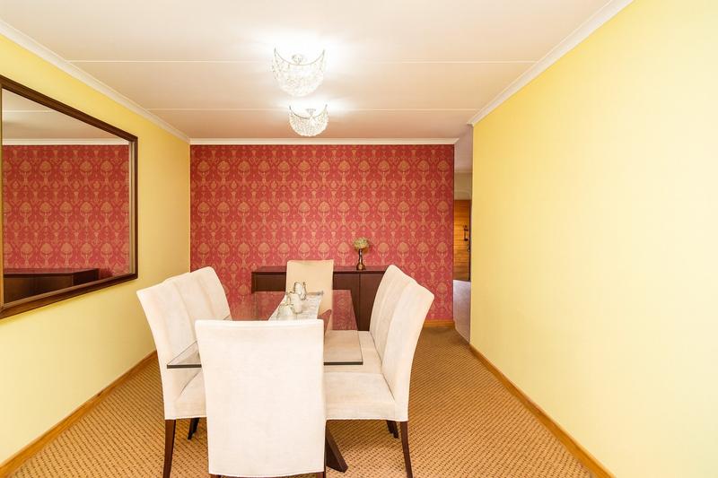 To Let 5 Bedroom Property for Rent in Moreleta Park Gauteng