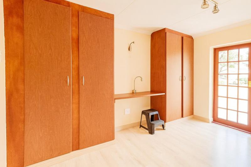 To Let 5 Bedroom Property for Rent in Moreleta Park Gauteng