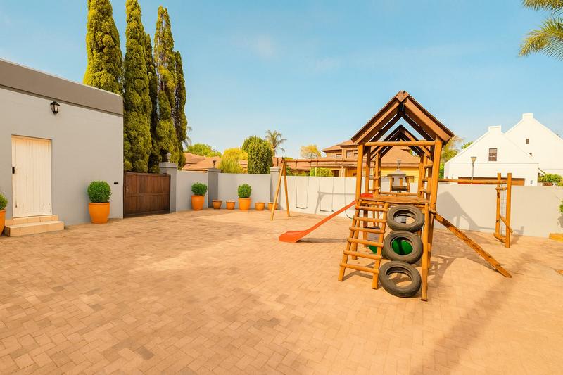 To Let 5 Bedroom Property for Rent in Moreleta Park Gauteng