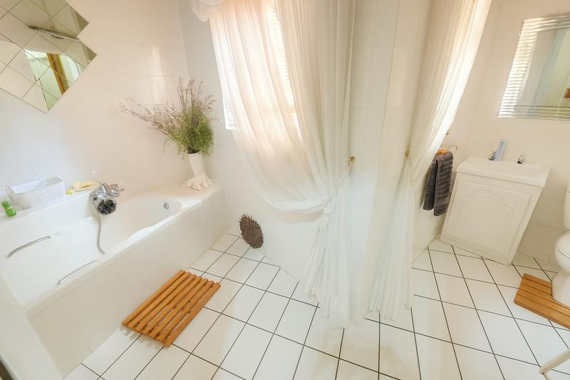 4 Bedroom Property for Sale in Moreleta Park Gauteng