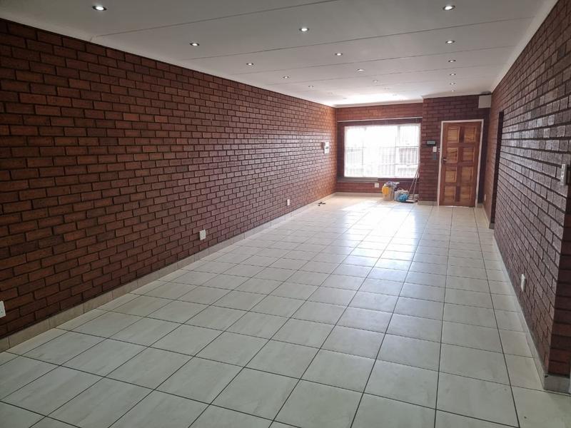 To Let 3 Bedroom Property for Rent in Erasmia Gauteng