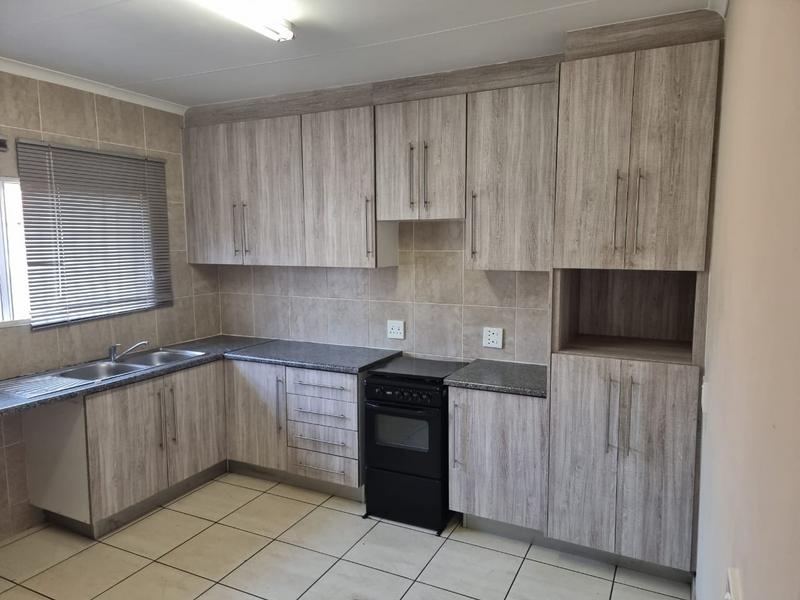 To Let 3 Bedroom Property for Rent in Erasmia Gauteng