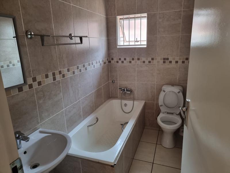 To Let 3 Bedroom Property for Rent in Erasmia Gauteng