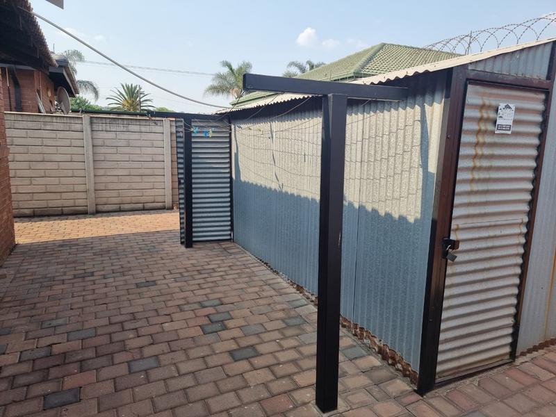 To Let 3 Bedroom Property for Rent in Erasmia Gauteng