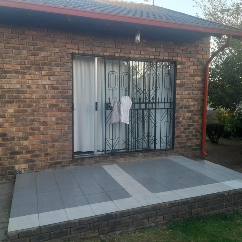 4 Bedroom Property for Sale in Birchleigh North Gauteng