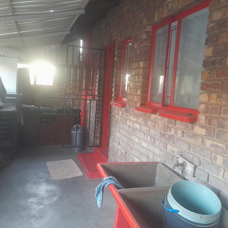 4 Bedroom Property for Sale in Birchleigh North Gauteng