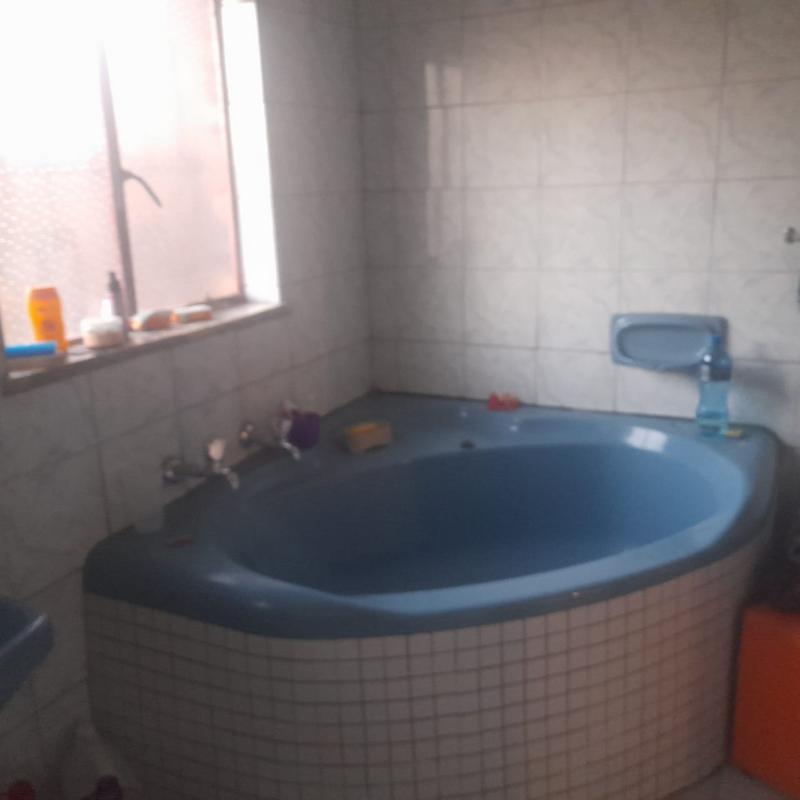 4 Bedroom Property for Sale in Birchleigh North Gauteng