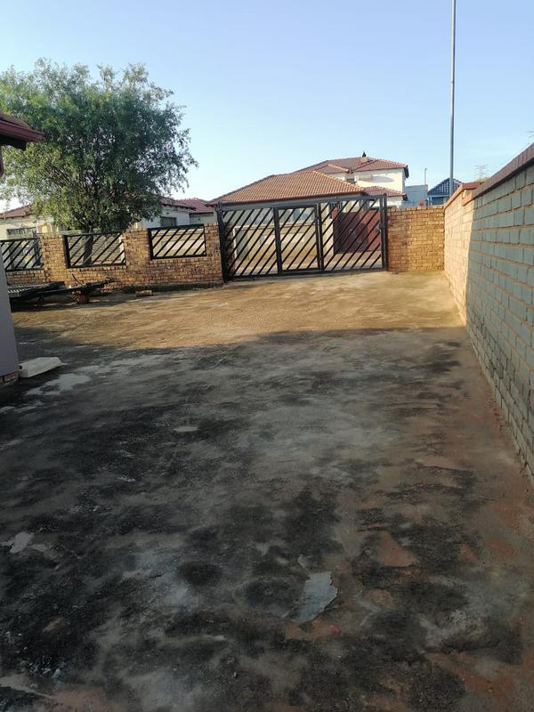 3 Bedroom Property for Sale in Elandspoort Gauteng