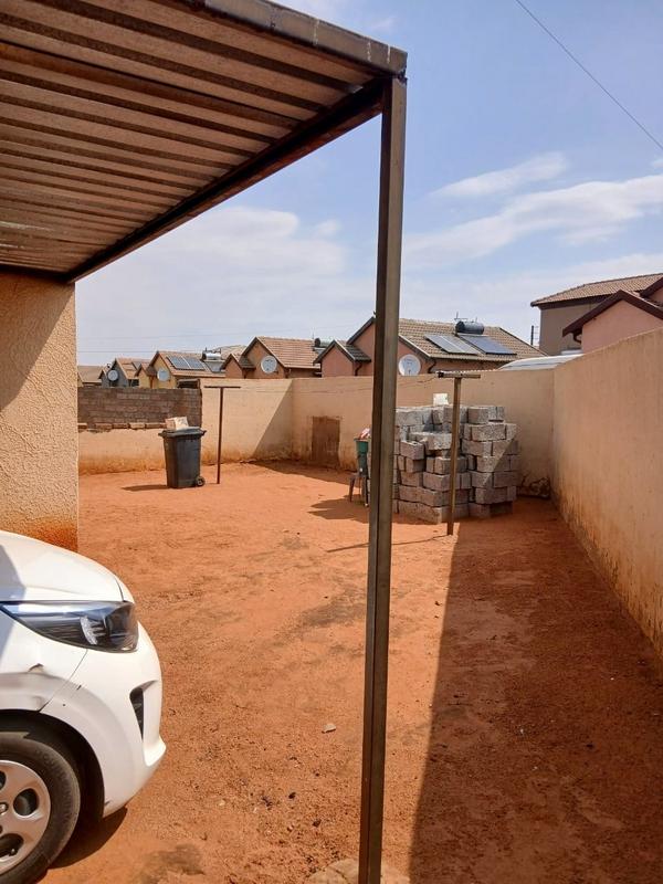 2 Bedroom Property for Sale in Bram Fischerville Gauteng