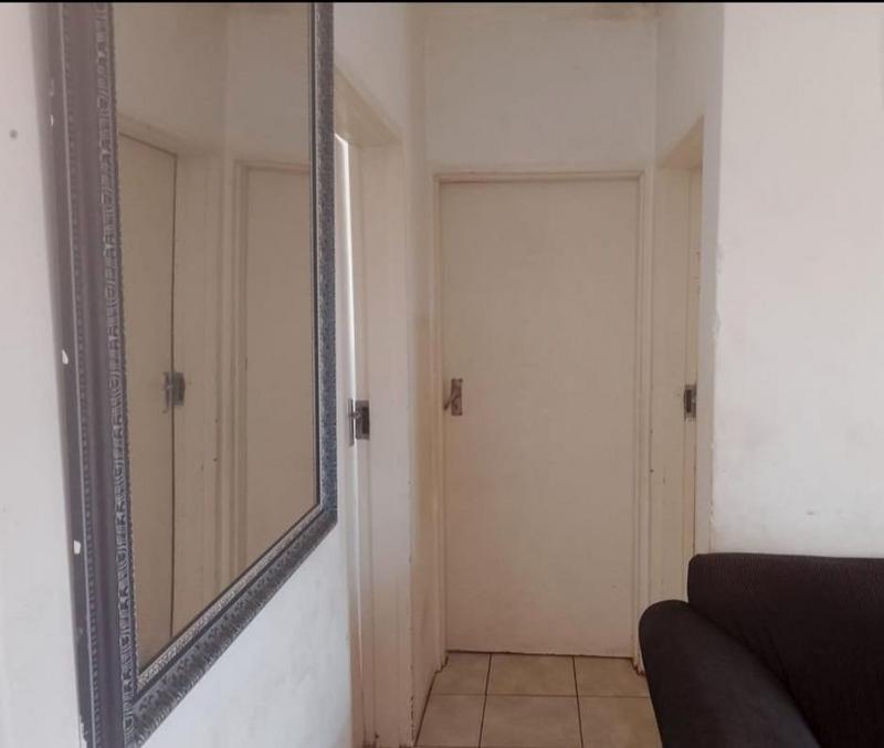 2 Bedroom Property for Sale in Bram Fischerville Gauteng