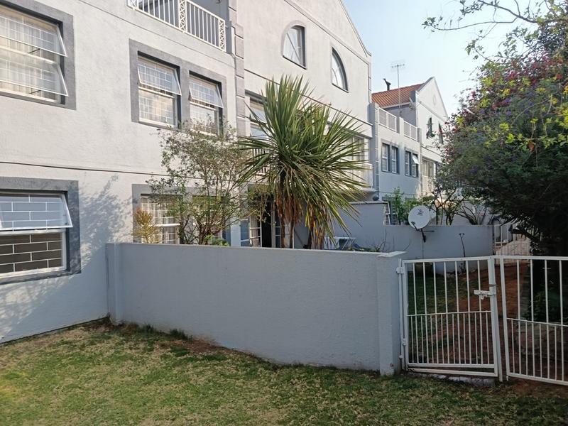 To Let 2 Bedroom Property for Rent in Morning Hill Gauteng